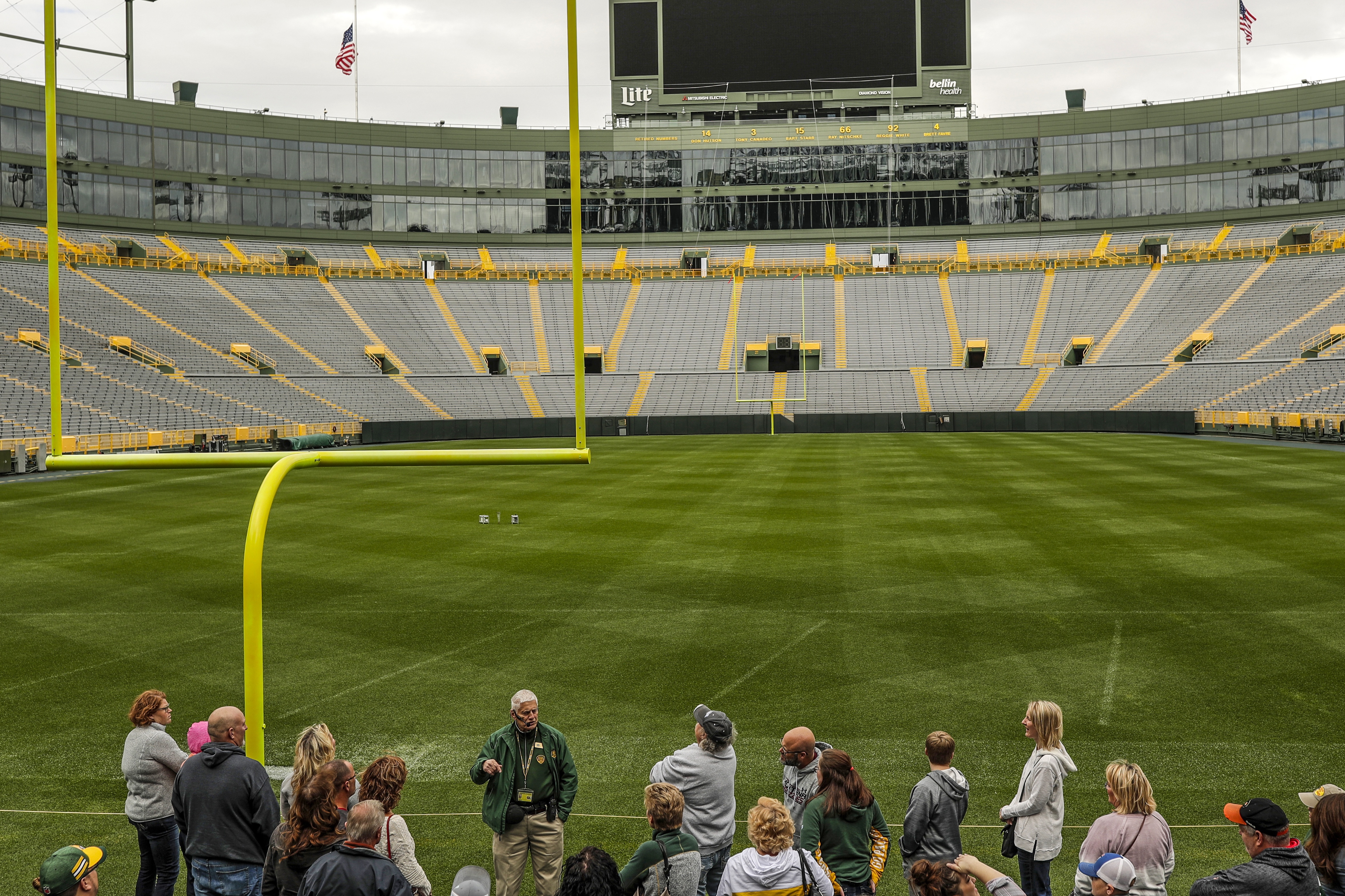 champions club seats lambeau field